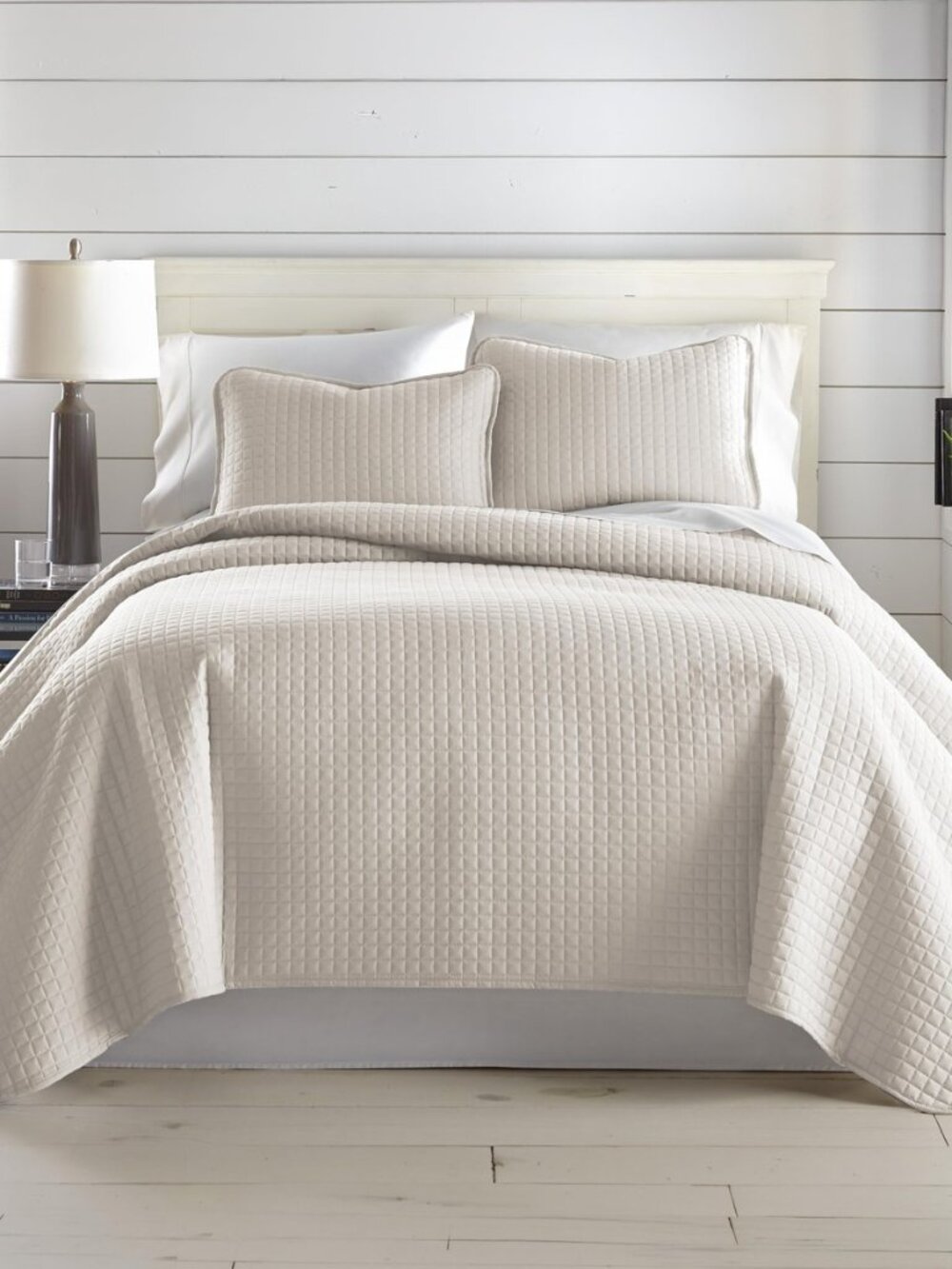 Oversized King Quilt Bedding Set with 2 Quilted Pillow Shams, Natural Beige